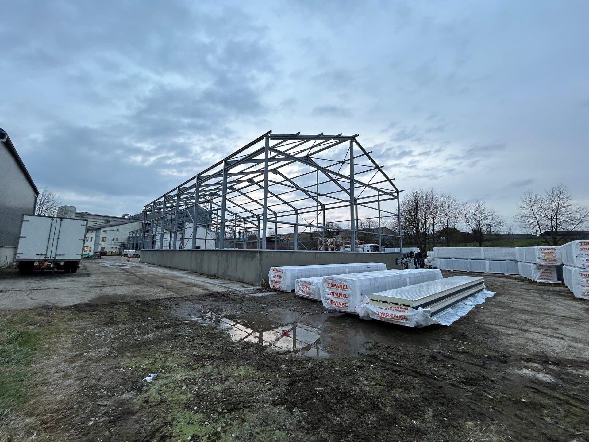 Montáž oceľových konštrukcií