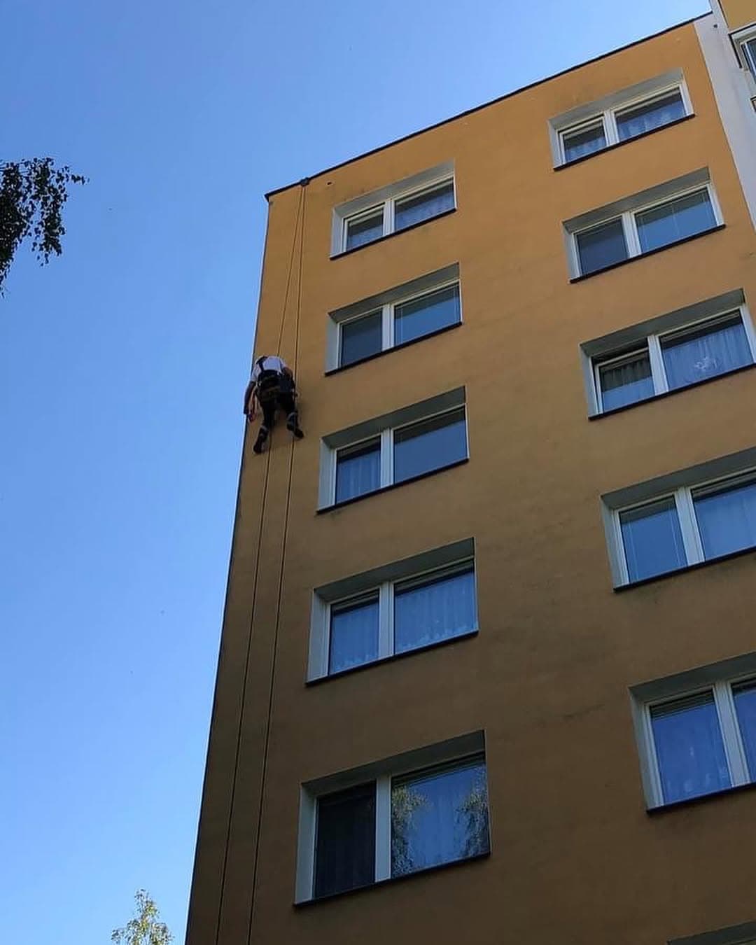 Práce vo výškach — projekt 6