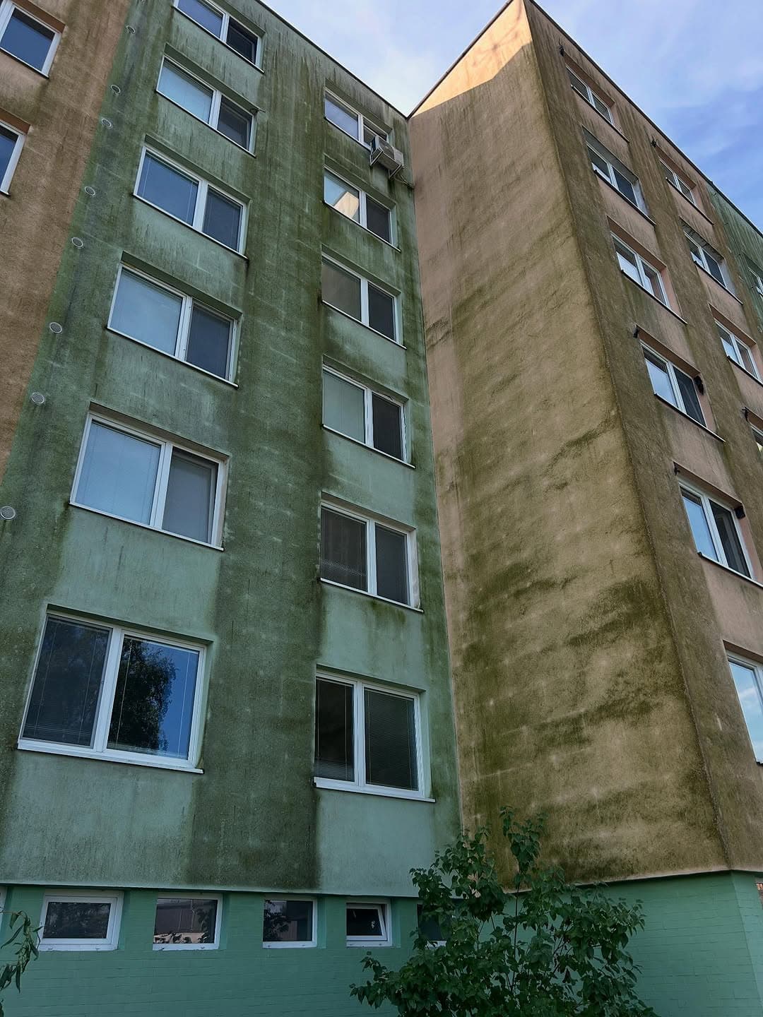 Čistenie fasád a exteriérov — projekt 2